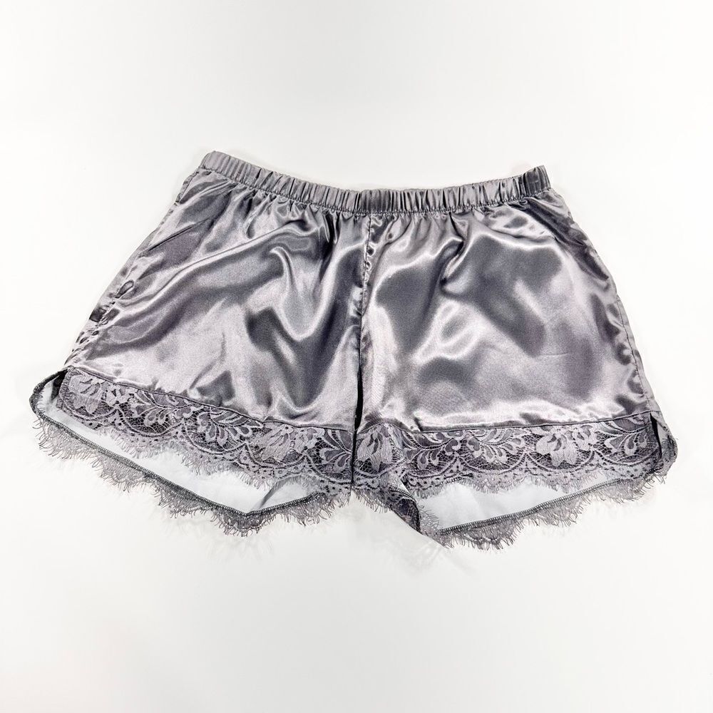 Bolongaro Trevor grey satin and lace pajama shorts L